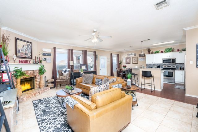 192 Hirth Drive, Crowley, TX 76036