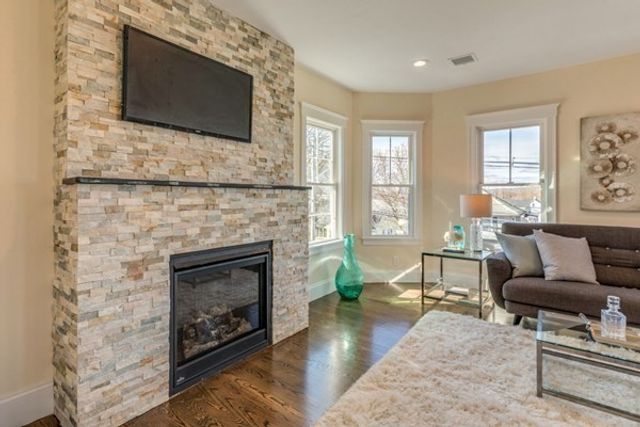 107 Warren St 107, Medford, MA 02155