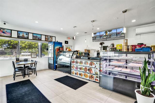 1100 NE 4th Ave 1-2, Fort Lauderdale, FL 33304