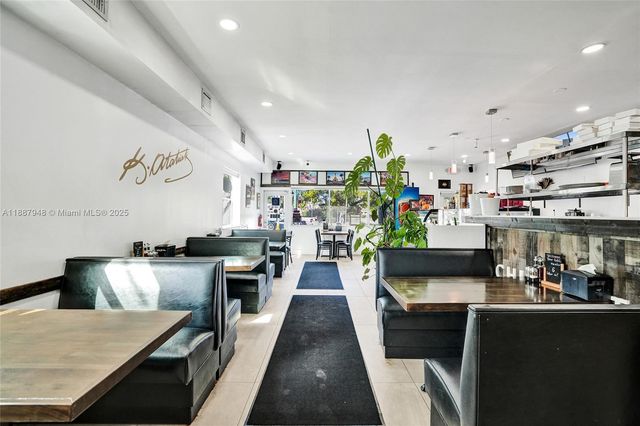 1100 NE 4th Ave 1-2, Fort Lauderdale, FL 33304