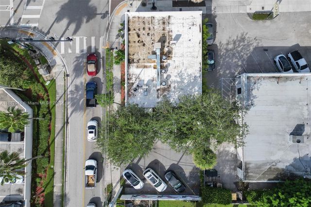 1100 NE 4th Ave 1-2, Fort Lauderdale, FL 33304