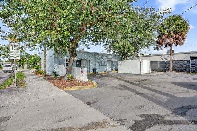 1100 NE 4th Ave 1-2, Fort Lauderdale, FL 33304