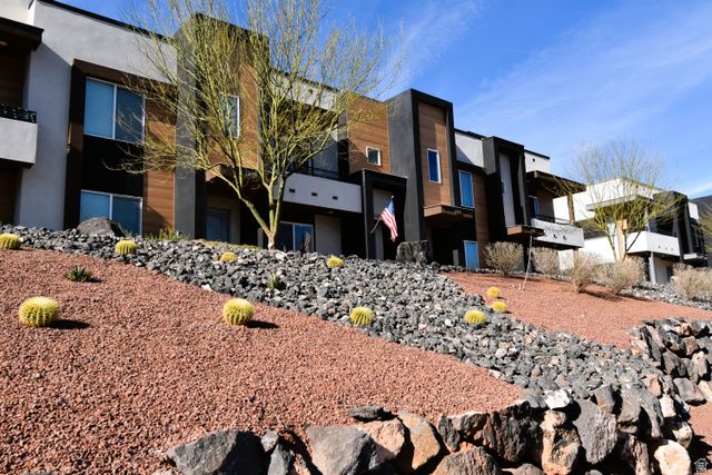 1369 S POLE CREEK LN, Washington, UT 84780