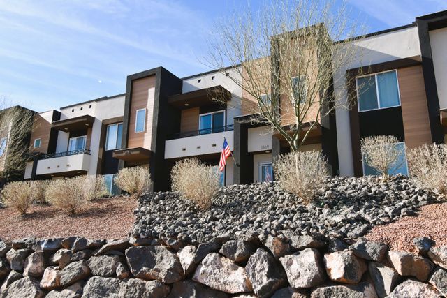 1369 S POLE CREEK LN, Washington, UT 84780