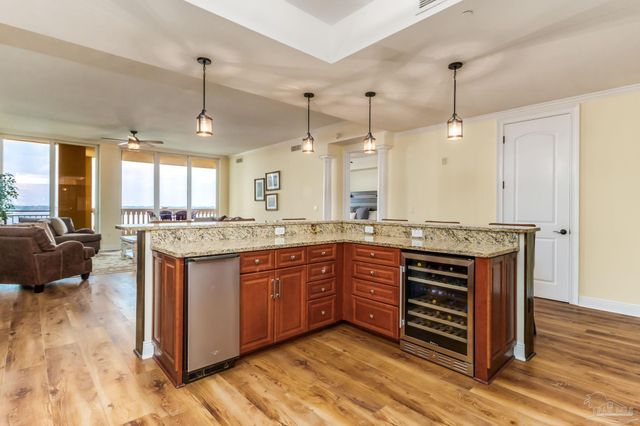 14500 River Rd 406, Pensacola, FL 32507