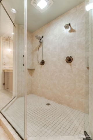 14500 River Rd 406, Pensacola, FL 32507