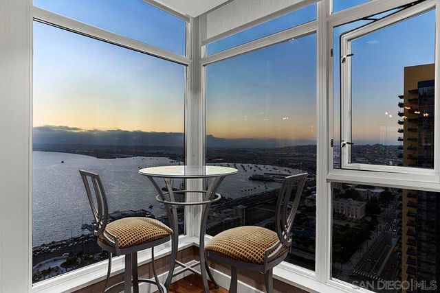 1205 Pacific Hwy 3101, San Diego, CA 92101