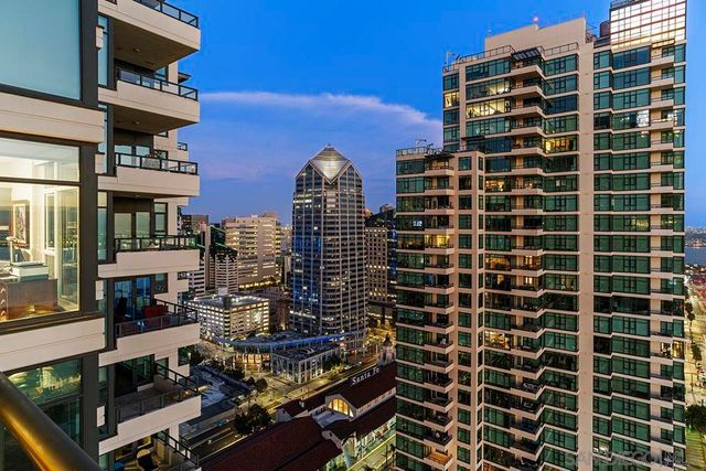 1205 Pacific Hwy 3101, San Diego, CA 92101