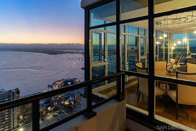1205 Pacific Hwy 3101, San Diego, CA 92101