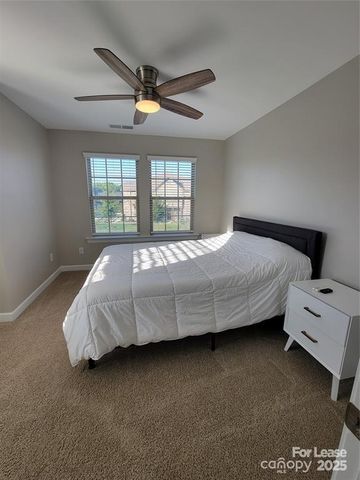 5806 Clan Maclaine Drive, Charlotte, NC 28278