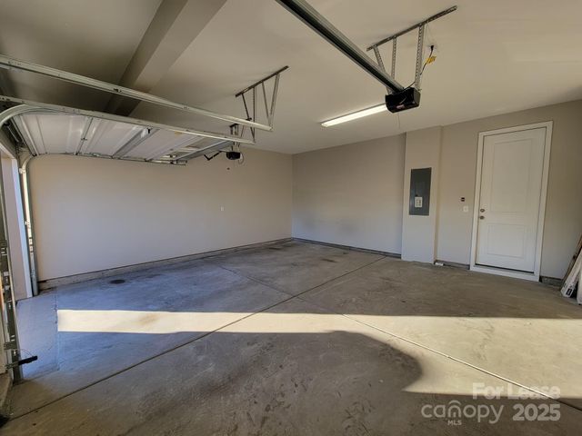 5806 Clan Maclaine Drive, Charlotte, NC 28278