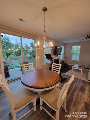 5806 Clan Maclaine Drive, Charlotte, NC 28278