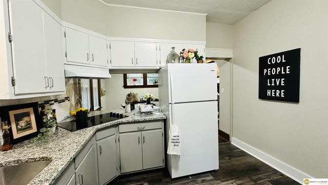 4071 Paxton Boulevard, Omaha, NE 68111