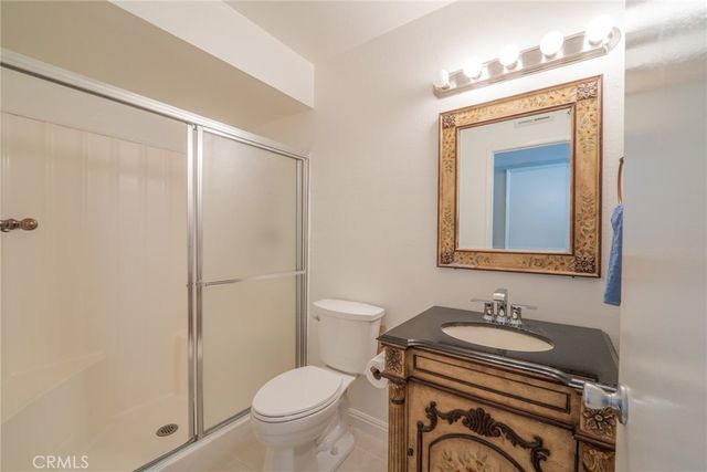 45 Oval, Irvine, CA 92604