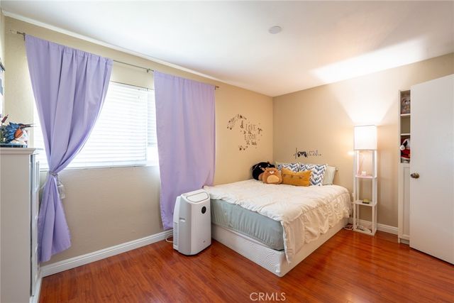45 Oval, Irvine, CA 92604