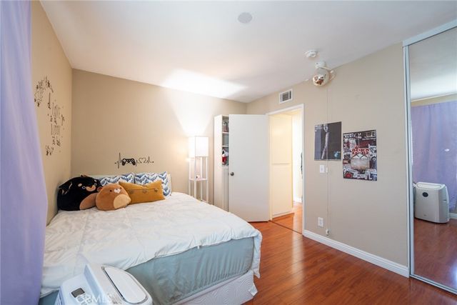 45 Oval, Irvine, CA 92604