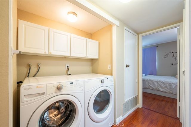 45 Oval, Irvine, CA 92604