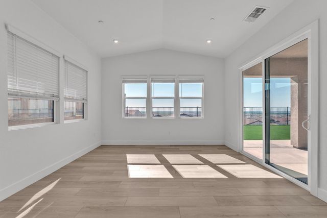 3385 Rock Springs Ranch Dr, Folsom, CA 95630