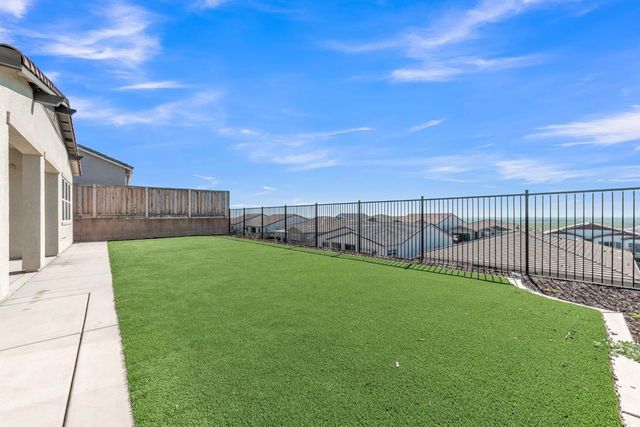 3385 Rock Springs Ranch Dr, Folsom, CA 95630