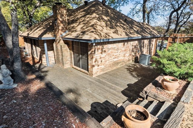 4922 Canberra Lane, Arlington, TX 76017