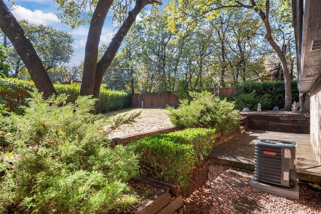 4922 Canberra Lane, Arlington, TX 76017
