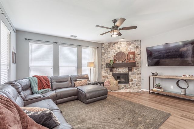 2745 Sunlight Drive, Little Elm, TX 75068