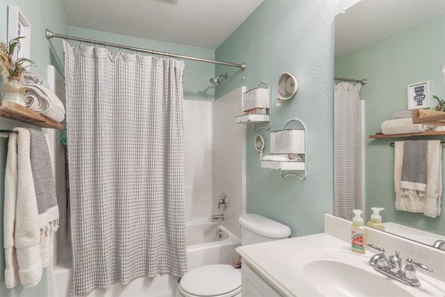 2745 Sunlight Drive, Little Elm, TX 75068