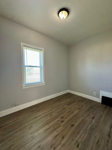 814 Summer Street, Hammond, IN 46320