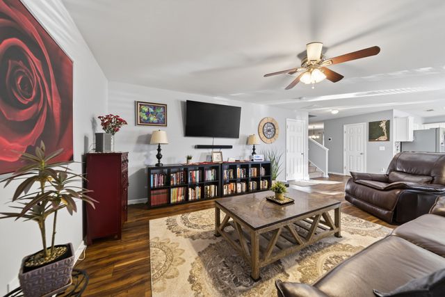 1026 Patmore Ln, Hendersonville, TN 37075