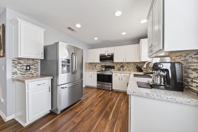 1026 Patmore Ln, Hendersonville, TN 37075