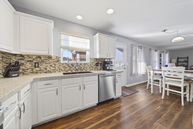 1026 Patmore Ln, Hendersonville, TN 37075