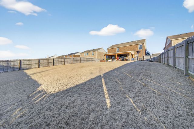 1026 Patmore Ln, Hendersonville, TN 37075