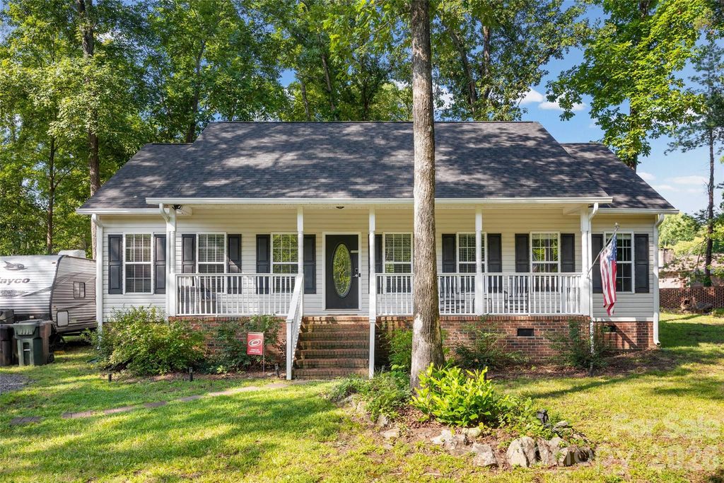 210 Pinewood Lane, Rock Hill, SC 29730