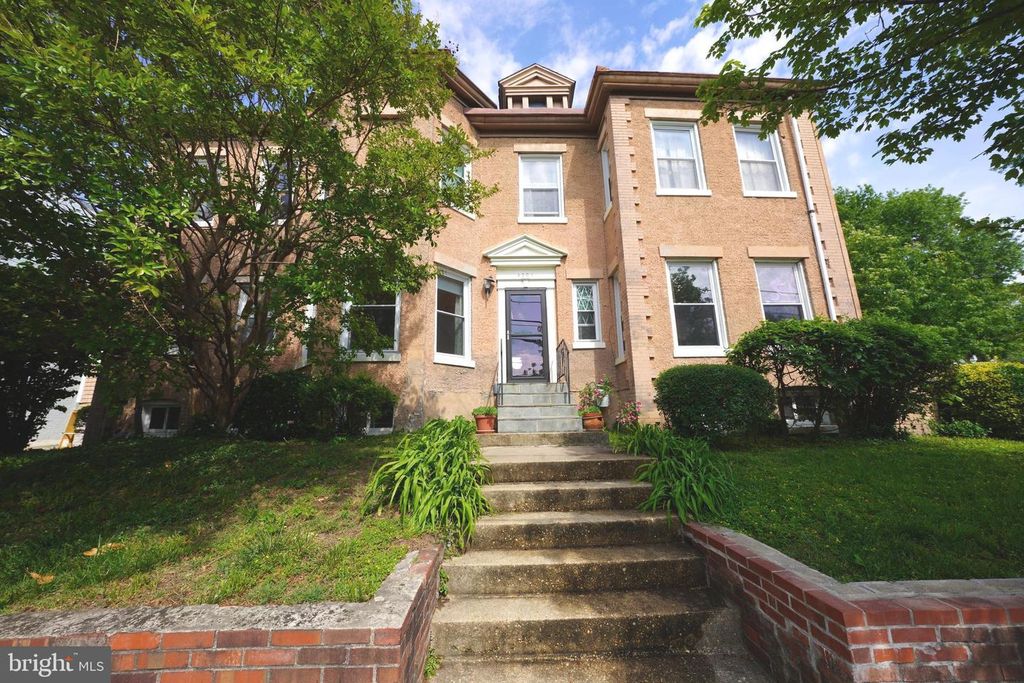 4001 4TH ST NW, Washington, DC 20011