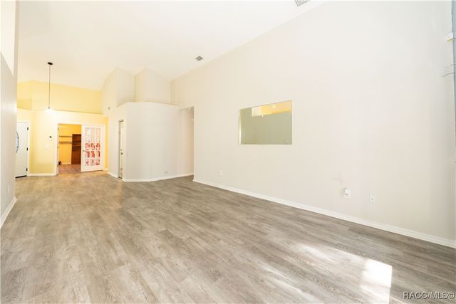 1 W Byrsonima Loop, Homosassa, FL 34446