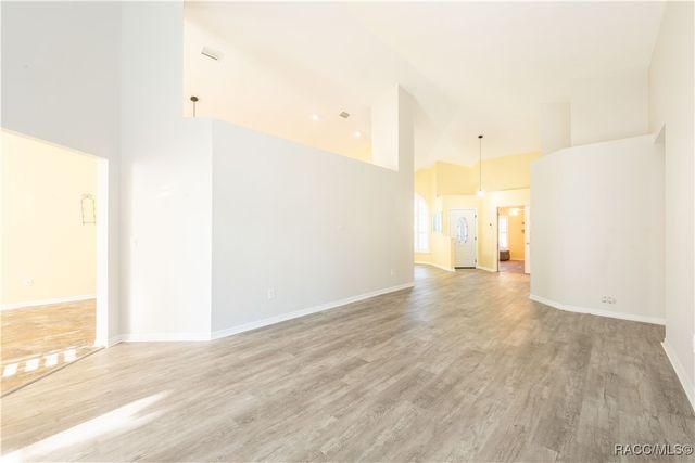 1 W Byrsonima Loop, Homosassa, FL 34446