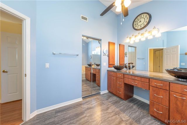 1 W Byrsonima Loop, Homosassa, FL 34446