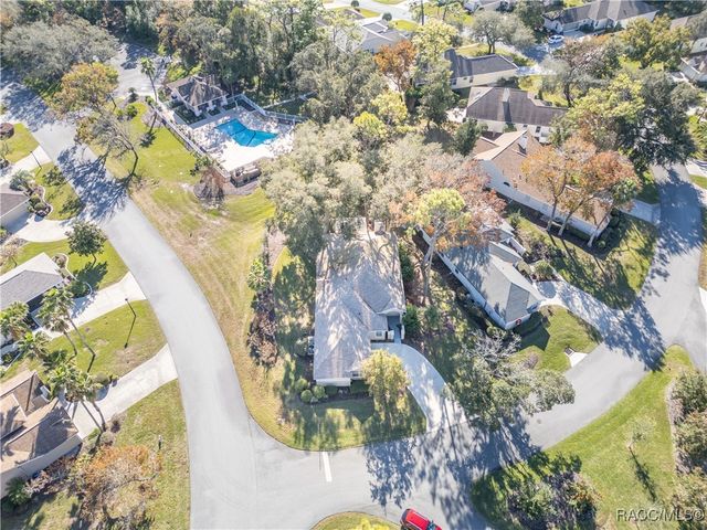 1 W Byrsonima Loop, Homosassa, FL 34446