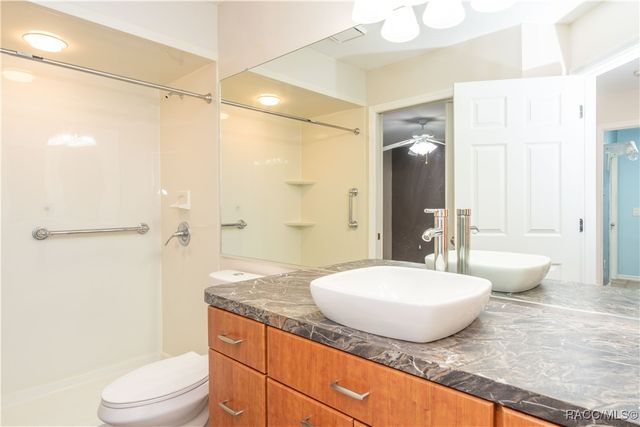 1 W Byrsonima Loop, Homosassa, FL 34446