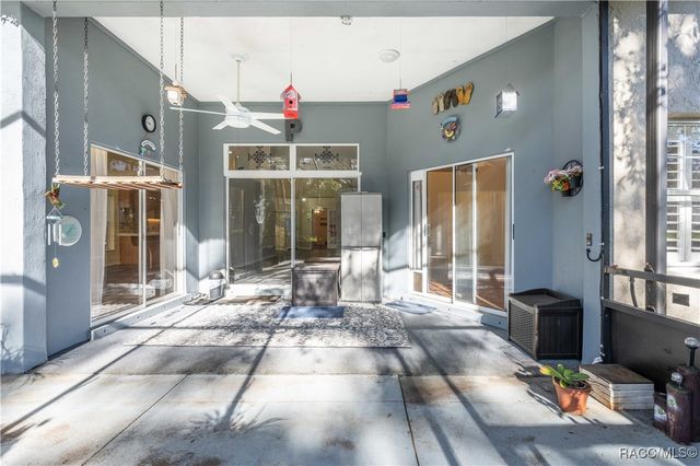 1 W Byrsonima Loop, Homosassa, FL 34446