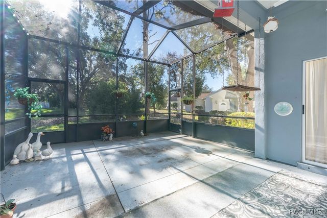 1 W Byrsonima Loop, Homosassa, FL 34446