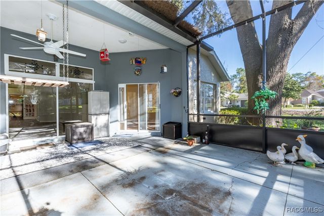 1 W Byrsonima Loop, Homosassa, FL 34446