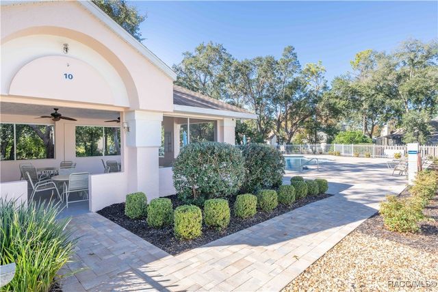 1 W Byrsonima Loop, Homosassa, FL 34446
