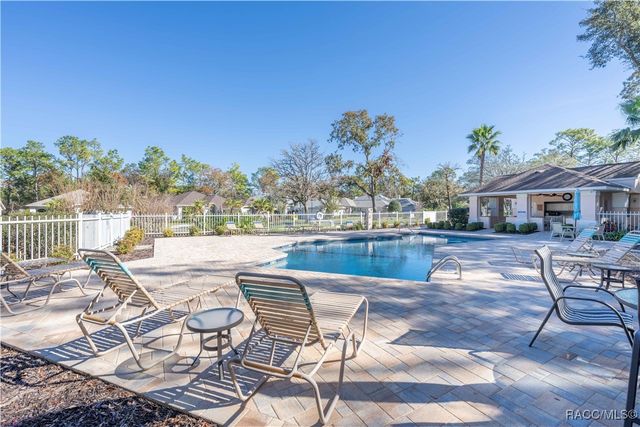1 W Byrsonima Loop, Homosassa, FL 34446