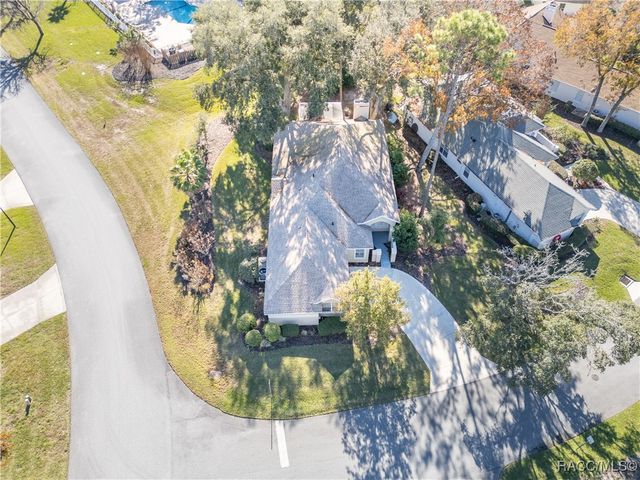 1 W Byrsonima Loop, Homosassa, FL 34446