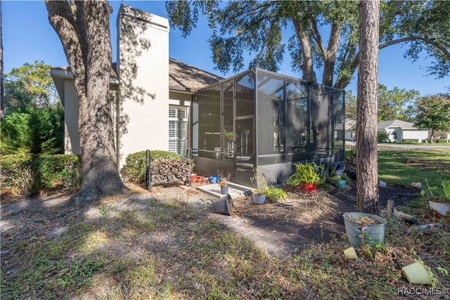 1 W Byrsonima Loop, Homosassa, FL 34446