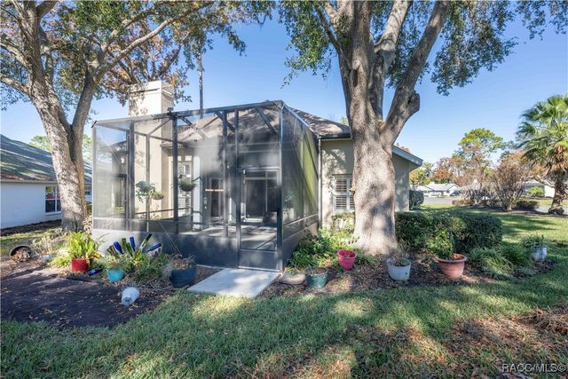 1 W Byrsonima Loop, Homosassa, FL 34446
