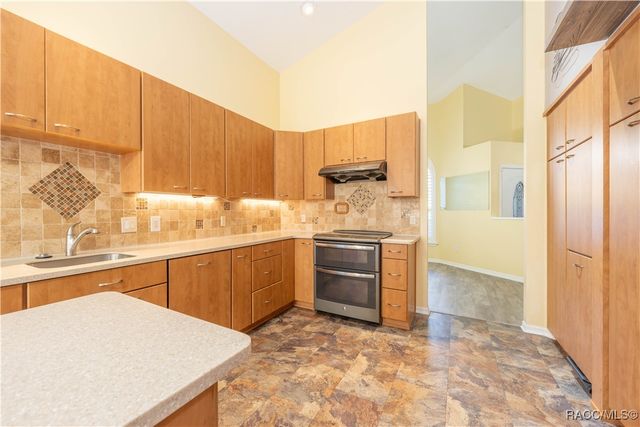 1 W Byrsonima Loop, Homosassa, FL 34446