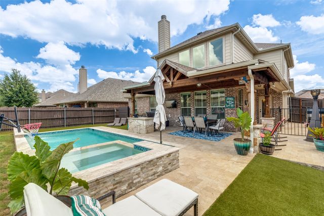 824 Mist Flower Drive, Little Elm, TX 75068