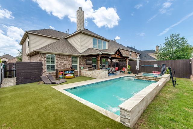 824 Mist Flower Drive, Little Elm, TX 75068